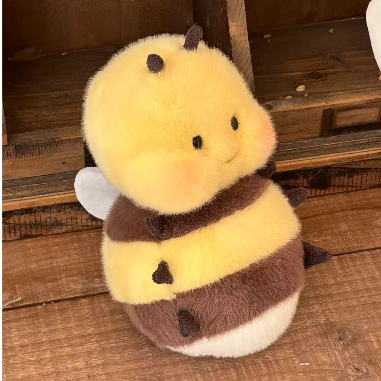 Fofa Abelhinha de Pelúcia