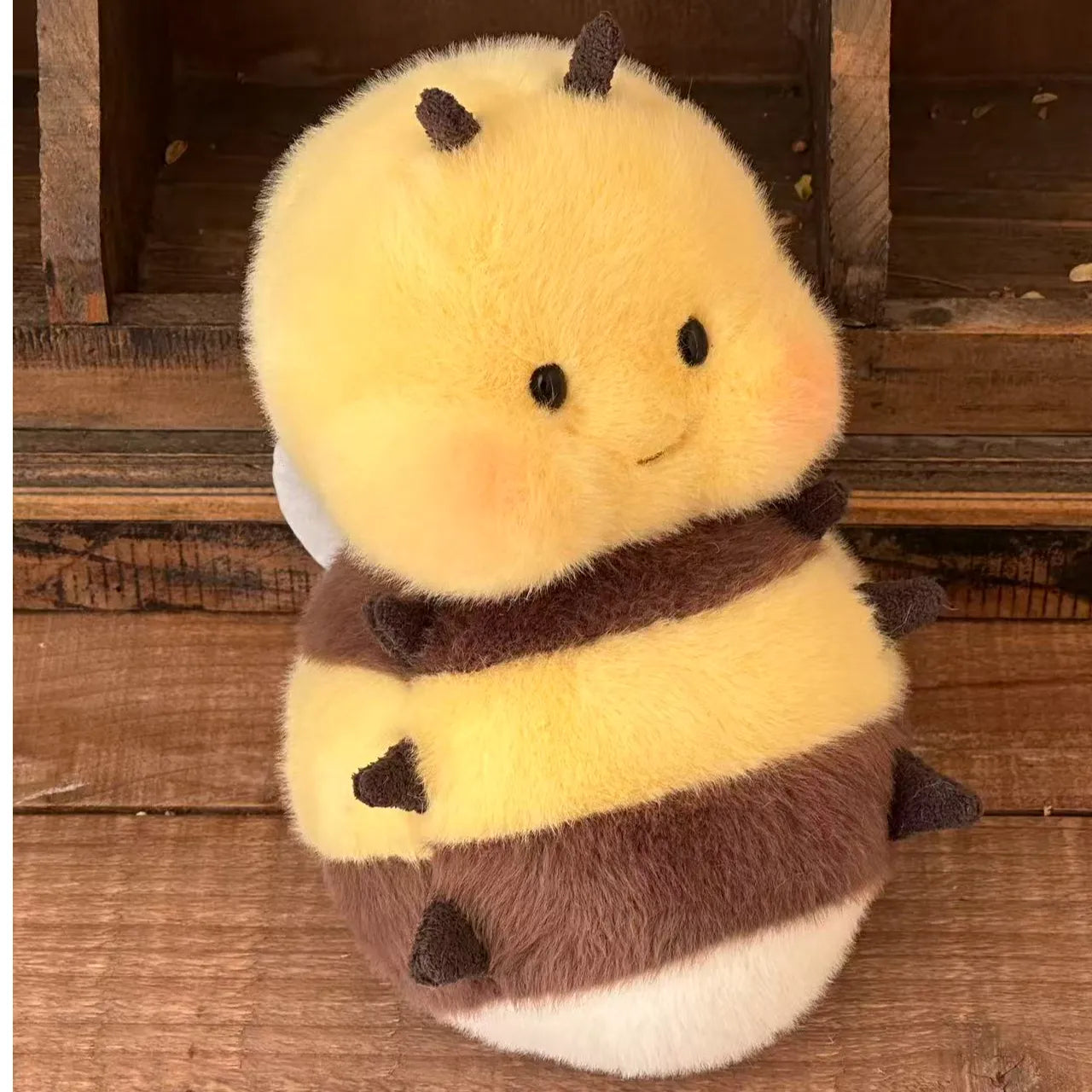 Fofa Abelhinha de Pelúcia