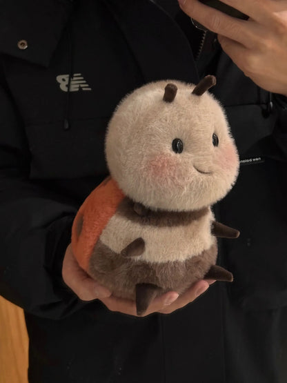 Pelúcia Adorável de Joaninha