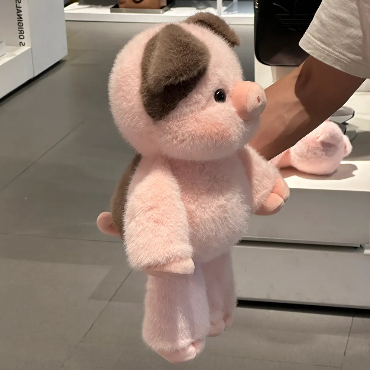 Pelúcia de Porquinho Fofo em Movimento