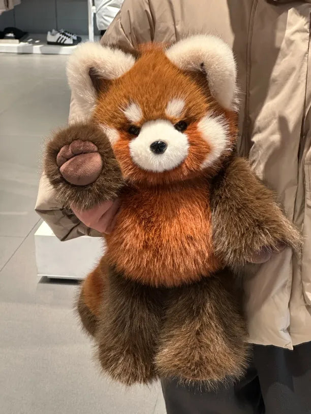 Fofo Panda Vermelho de Pelúcia Correndo