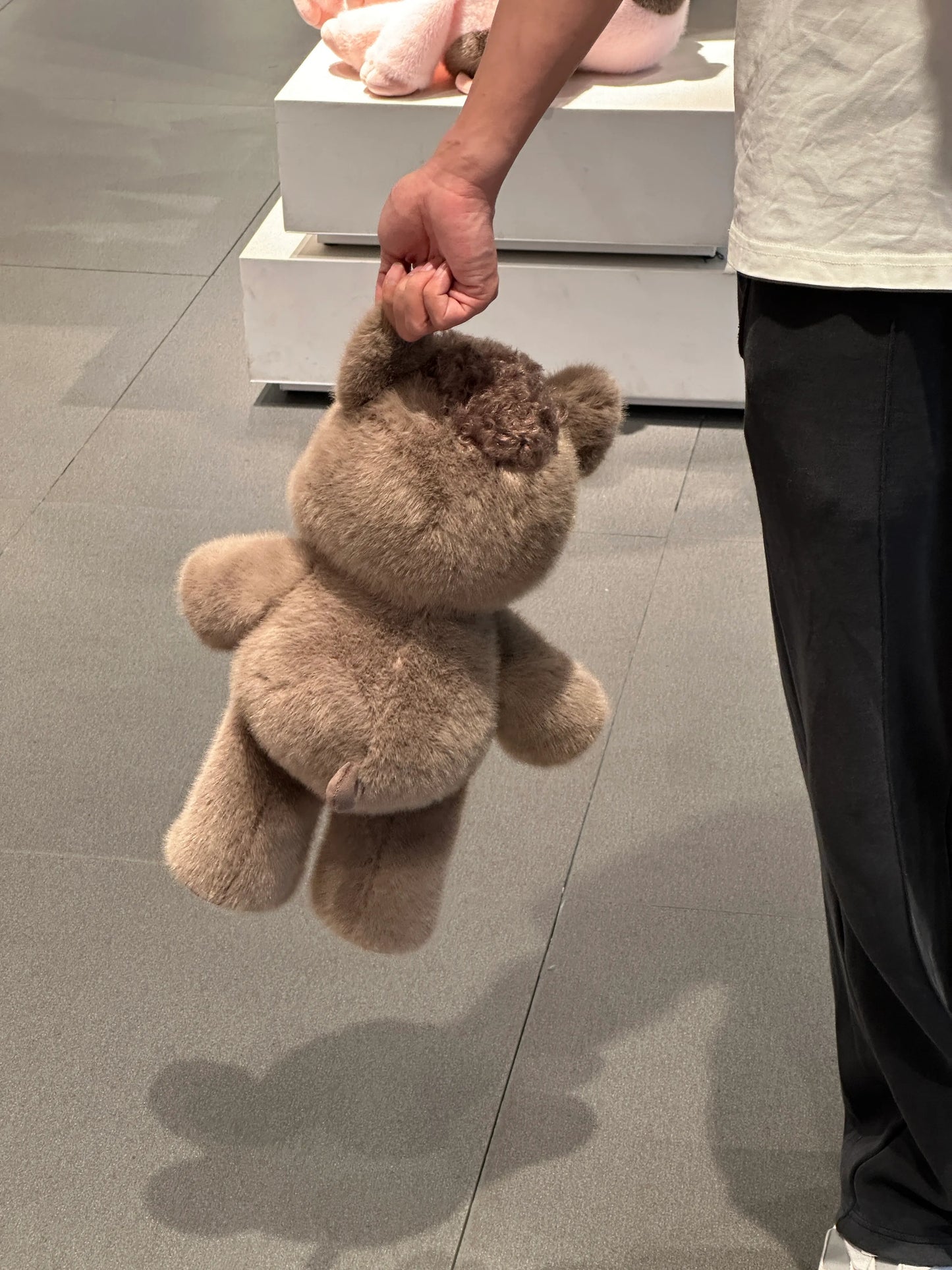 Adorável Pelúcia de Javali Selvagem