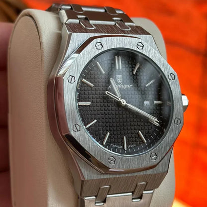 SIGNATURE NAUTILUS — 41MM®