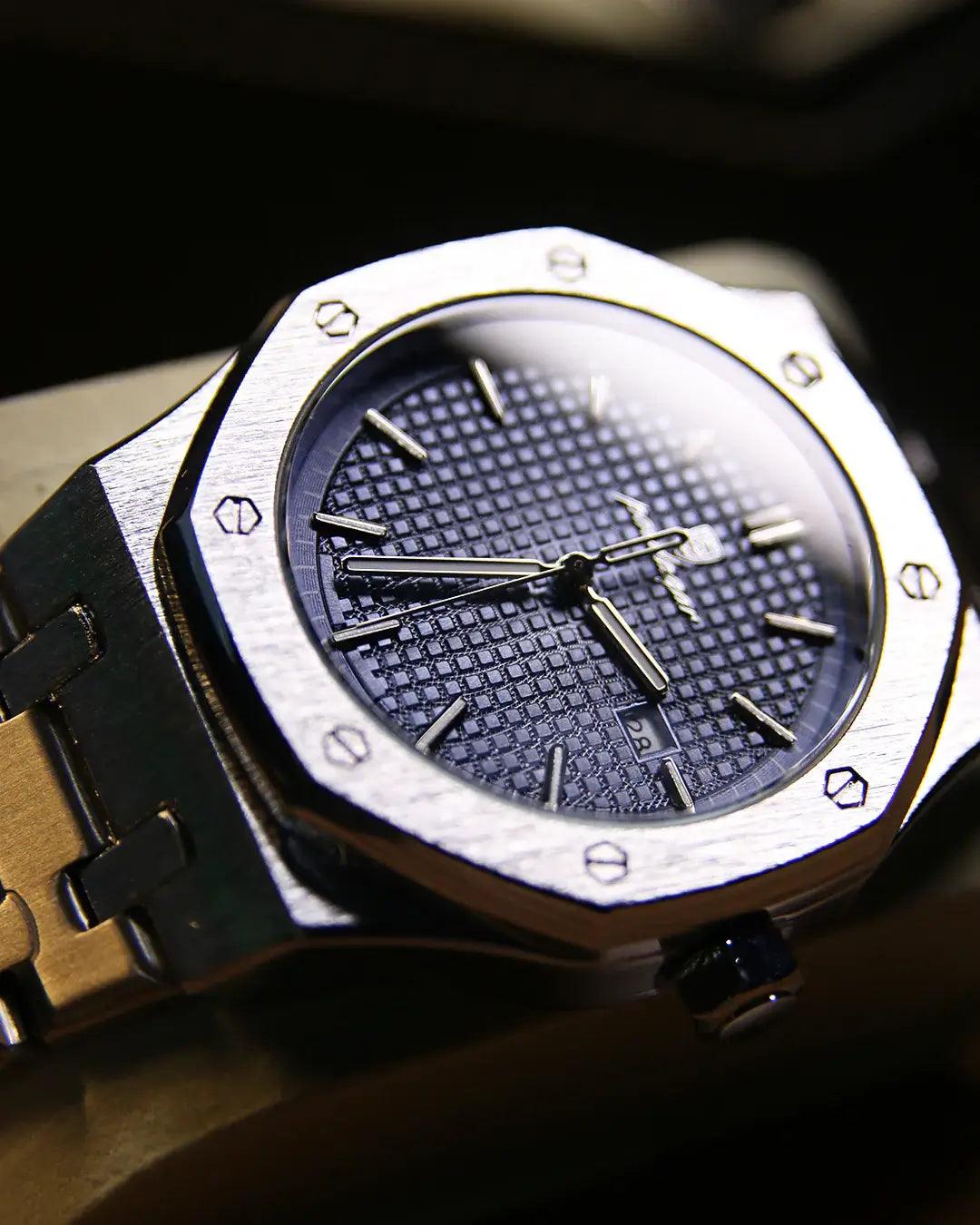 Luvieno Signature: Monarch®